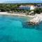 Lili Rose Mandre - Sea View & Beach 70m, Family Apartments