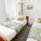 Comfy Twin Room