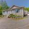 Inviting dog-friendly home with firepit & Ping-Pong - near Acadia National Park