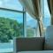 Comfy 2BR Condo with Swimming Pool & Free WiFi Netflix near Lake Garden Zoo