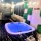 HotTub,Sauna,Massage,BBQ,Firepit,Games,Beach!