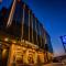 Airport La Sapphire Hotel & Restaurant with Free Airport Drop & Breakfast