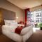 Hotel Giraffe by Library Hotel Collection - Queen Room