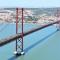 Only 10 min from Lisbon city centre, 15 min driving from the beaches!