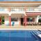 Vista Cunit es una gran casa con piscina, barbacoa
