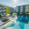 Ryans Lolas Ibiza - Adults Only