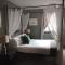 Smugglers Hotel