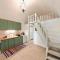 Volta Stonehouse Apartments