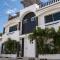 Coco Suites by Andiani Travel