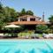 Apartment in Villa La Carruba