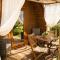 Moment's in Nature Vineyard Bungalows Pool & Jacuzzi