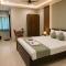 Hotel Rise Grand Kukatpally Near Hitex Exhibition Center & Nexus Mall, Yashoda Hospital
