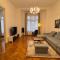 Alma - Sunny central three bedroom apartment