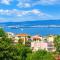 Little Villa - walk to the beach