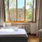 Spacious Old Town Apartment, 3 Rooms, Free Parking, Sleeps up to 7