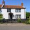 Stunning Cottage With A Private Hot Tub And Sauna In Norfolk Ref 99003Ac