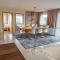 "SONNTAGSGLÜCK" - Premium Apartments Seekirchen, ruhiges Feriendomizil im Grünen, gemeinsamer Poolarea