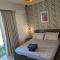 Airport Accommodation Bedroom with Bathroom, balcony, aircondition, self checkIn, 24 hours check-in after 3pm