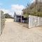 Pepper Cottage - Easy Beachside Living Close to Town