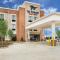 Pennant Hotel & Suites