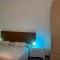 Travellers Lodge Bed & Rooms