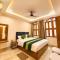 Hotel R GUEST HOUSE - NEAR KASHI VISHWANATH TEMPLE