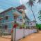 Super Collection O Holy Cross Home Stays
