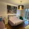 Room Saronno + B&B