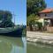 Péniche GEMJO & Maison d'Ecluse No17 - Chambres d'hôtes insolites au fil du canal