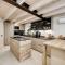 Absentia 1763 Garda Boutique Home - Lake front