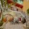 MAGIC MOON guest house