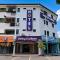 Swing & Pillows - Seri Kembangan Selangor