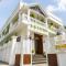 Viceroy Inn Homestay