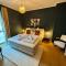 Klinik & Kurpark Parkplatz Barrierefreies Apartment Boxspringbett