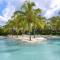 Wonderful Mont Choisy flat, huge lagoon pool
