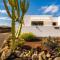 Casa Carla Lanzarote - terraza, BBQ y jardín volcánico