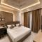 Lime Tree Hotel Golf Course Road, Gurgaon