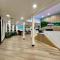 Costa Mesa Inn - Newport Beach Area