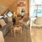 Fully equipped flat, 2 bedrooms, FREE car parking.