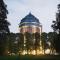 MÖVENPICK Hotel Hamburg City, historischer Wasserturm im Schanzenpark