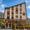 Modern Mountain Mystic Kolasin