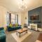 Spacious 3-Bedroom Home, City Centre, Free Parking, Sleeps 9