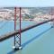 Only 10 min from Lisbon city centre, 15 min driving from the beaches!
