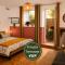 Goldener Herbst in Meran - "Studio Anna" - ideal für Paare - private Terrasse - Meran Zentrum - Bahnhof 4 Min - Privatparkplatz - Altstadt & Restaurants zu Fuß - Südtirol Guest Pass inklusive