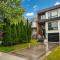 Luxury private space, Parking, TV, Sleeps 4
