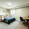 Private Room Downtown Toronto Queen Street Oasis