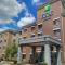 Holiday Inn Express & Suites Milwaukee NW - Park Place by IHG