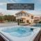 VSG Resort - Indoor & Outdoor Pools, Sauna, 200m to Beach