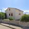 Apartments with parking space Cres - 12609