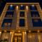 Hotel Grand Suites- Delhi Airport By D'Capitol